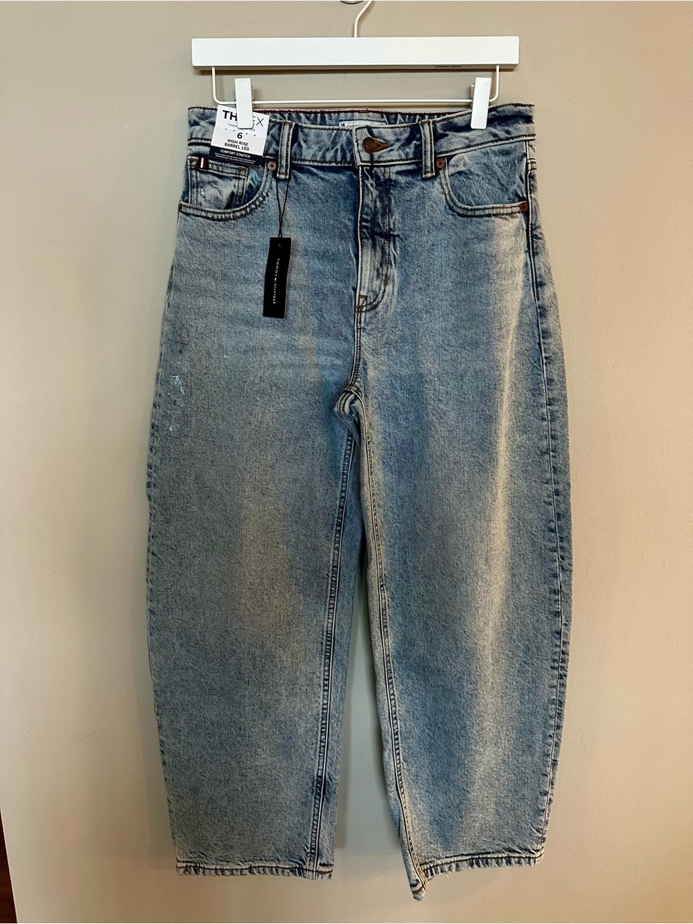 Tommy Hilfiger High-Rise Barrel Light Blue Denim Jeans